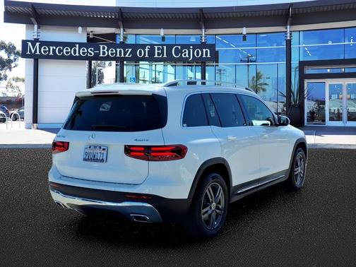 Polar White 2026 Mercedes-Benz GLB 250 Base 4MATIC