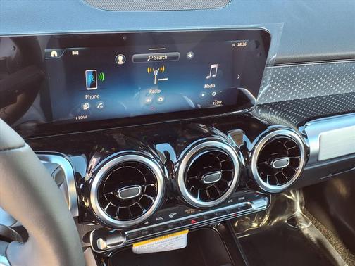 2026 Mercedes-Benz GLB 250 Base