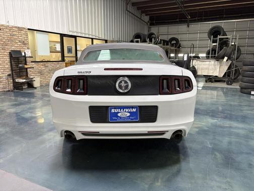 2014 Ford Mustang V6