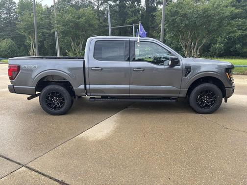 Carbonized Gray Metallic 2026 Ford F-150 XLT