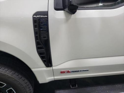 2025 Ford F-350 Platinum