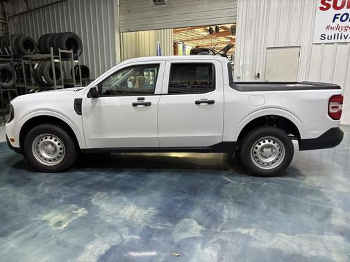 Oxford White 2026 Ford Maverick XL