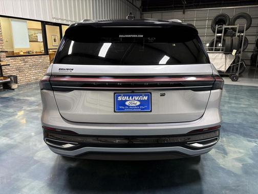 2025 Lincoln Nautilus Reserve