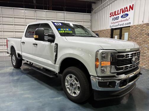 Oxford White 2025 Ford F-250 XLT