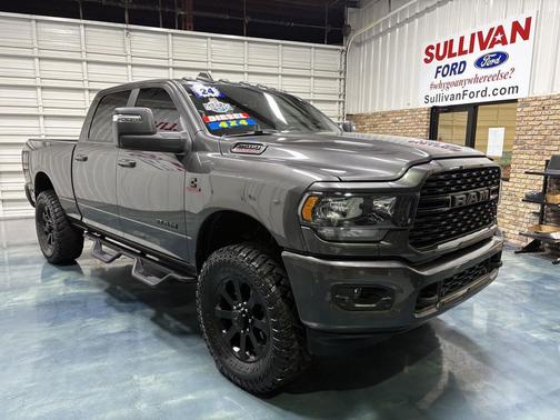 2024 RAM 2500 Big Horn Crew Cab 4x4 6'4' Box