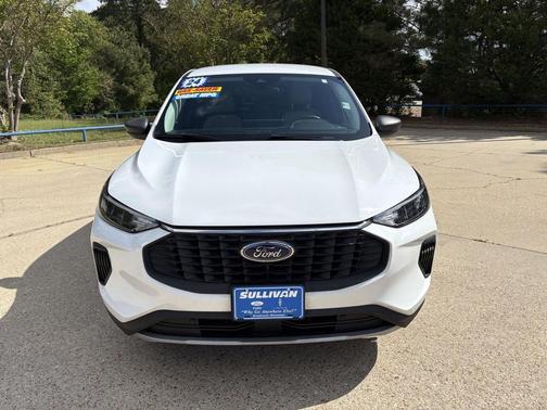 Oxford White 2024 Ford Escape Active