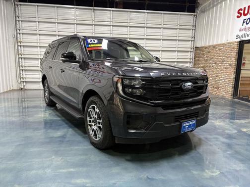 2025 Ford Expedition Max Active 4x4