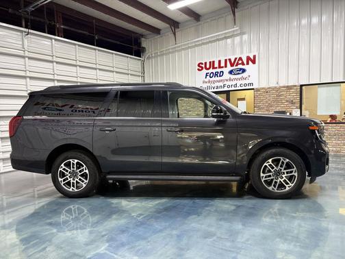 2025 Ford Expedition Max Active 4x4