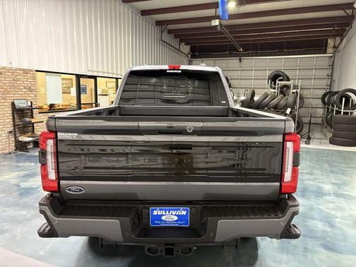 2026 Ford F-250 Platinum