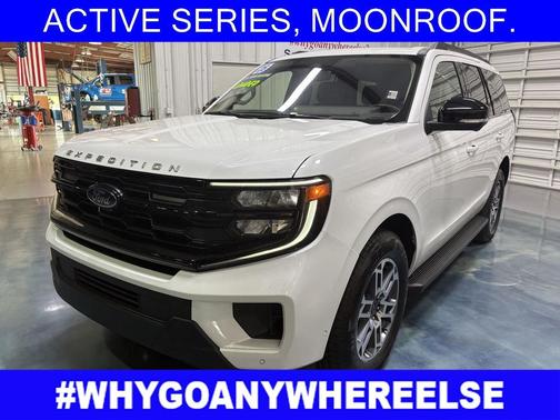Star White Metallic Tri-Coat 2025 Ford Expedition Active