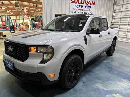 Space White Metallic 2026 Ford Maverick XLT