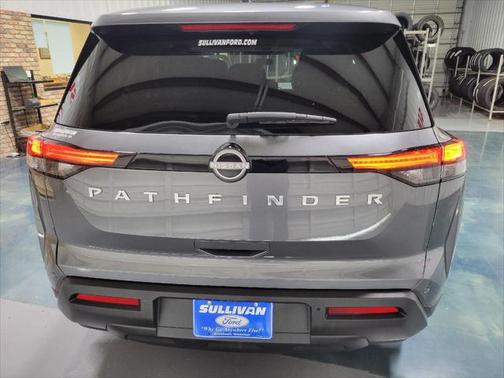2024 Nissan Pathfinder S FWD