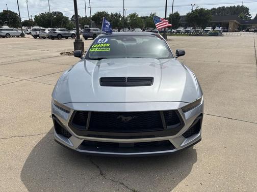 INGOT SILVER 2025 Ford Mustang