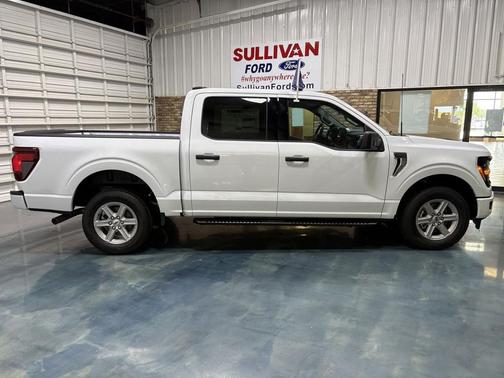 Oxford White 2026 Ford F-150 XLT