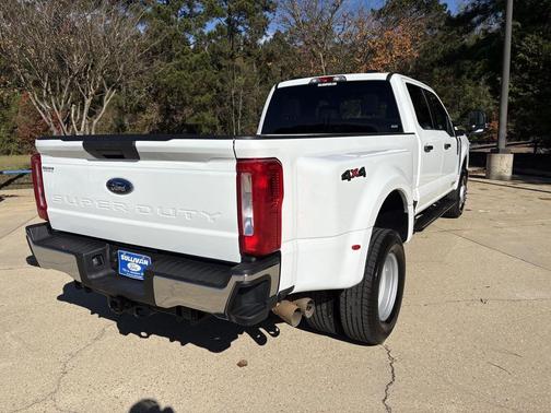 2025 Ford F-350 XLT