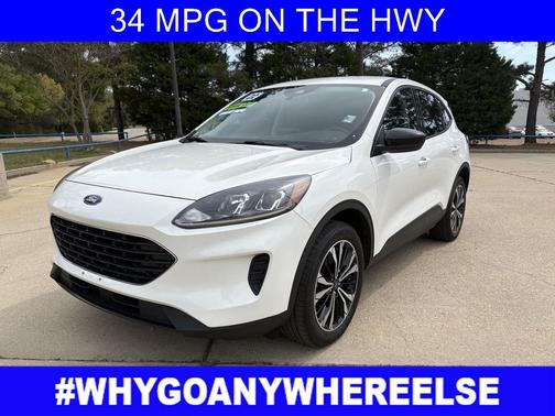 Star White Metallic Tri-Coat 2022 Ford Escape SE