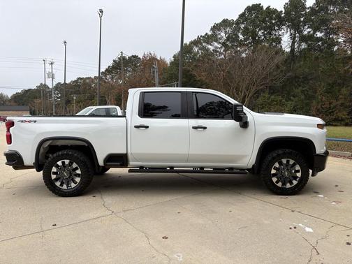 2021 Chevrolet Silverado 2500 Custom