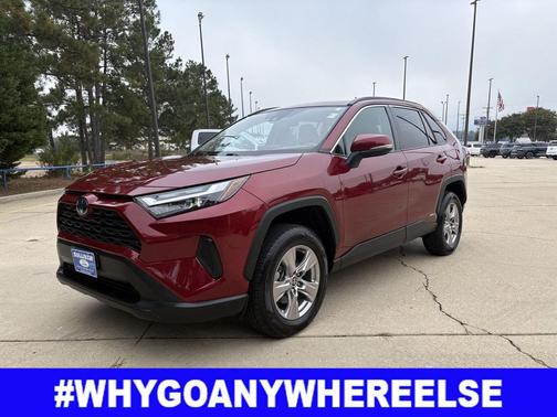 2022 Toyota RAV4 Hybrid XLE
