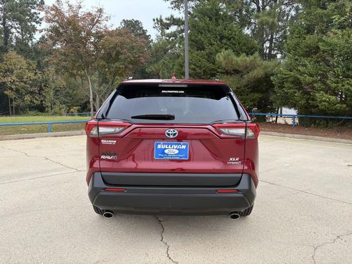 2022 Toyota RAV4 Hybrid XLE