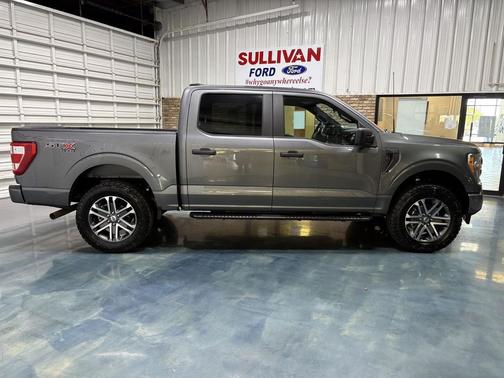 Carbonized Gray Metallic 2022 Ford F-150 XL