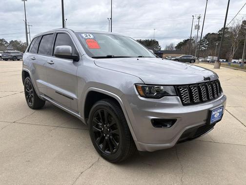 2021 Jeep Grand Cherokee Laredo