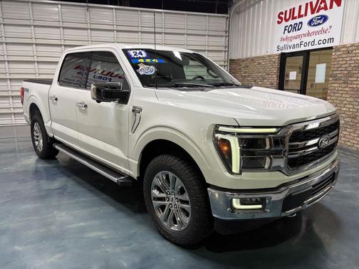 Star White Metallic Tri-Coat 2024 Ford F-150 Lariat