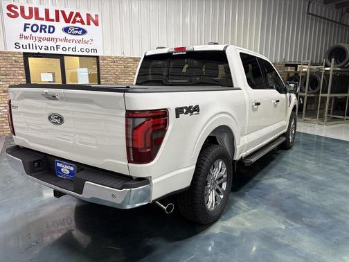 Star White Metallic Tri-Coat 2024 Ford F-150 Lariat