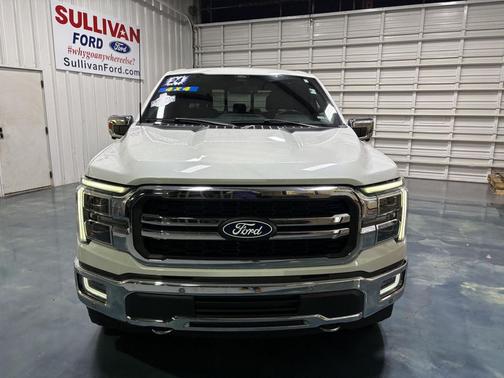 Star White Metallic Tri-Coat 2024 Ford F-150 Lariat