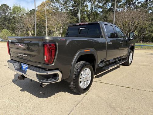 2022 GMC Sierra 2500 SLT
