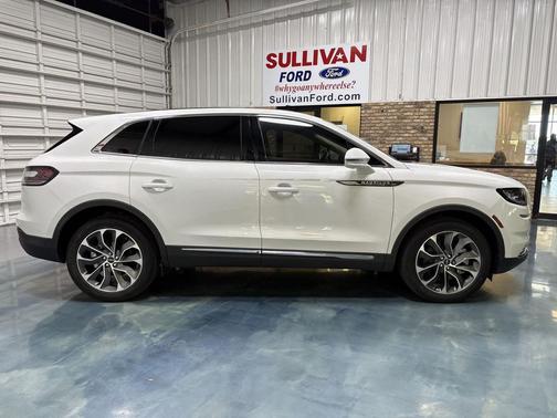 2022 Lincoln Nautilus Reserve