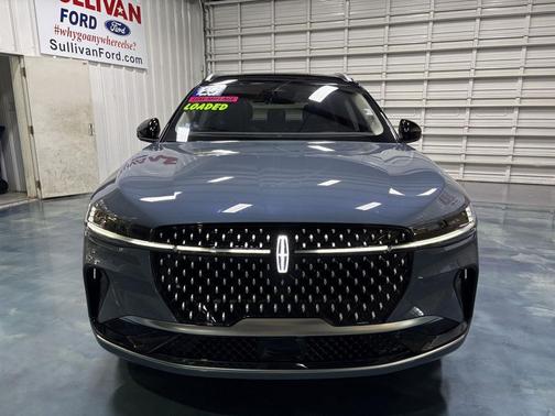 Whisper Blue Metallic Clearcoat 2025 Lincoln Nautilus Reserve