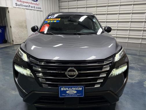 Gun Metallic 2024 Nissan Rogue S