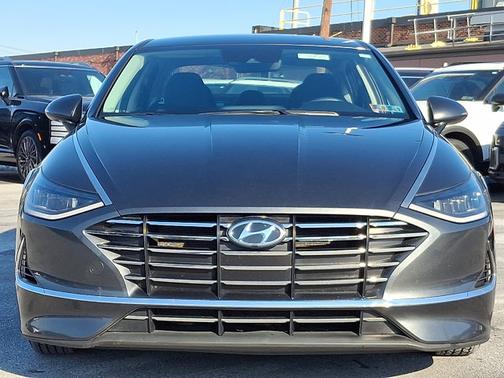 2022 Hyundai SONATA SE