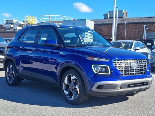 2023 Hyundai VENUE Limited