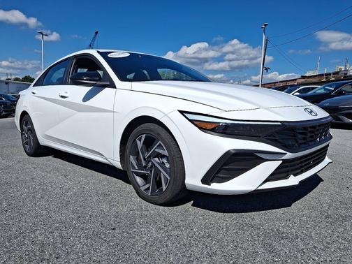 2025 Hyundai ELANTRA HEV SEL Sport