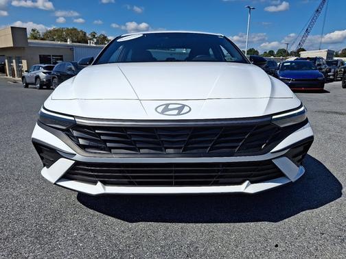 2025 Hyundai ELANTRA HEV SEL Sport