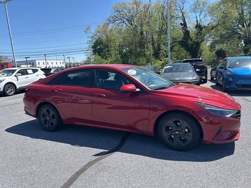 2021 Hyundai ELANTRA SEL