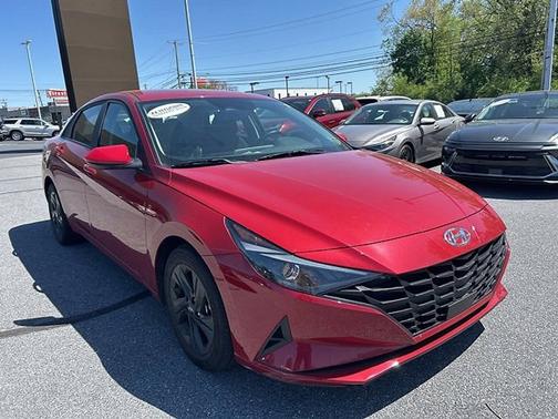 2021 Hyundai ELANTRA SEL