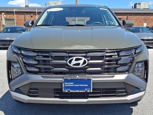 Green 2025 Hyundai TUCSON SE