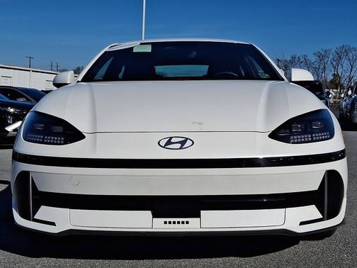 White 2024 Hyundai IONIQ 6 SE