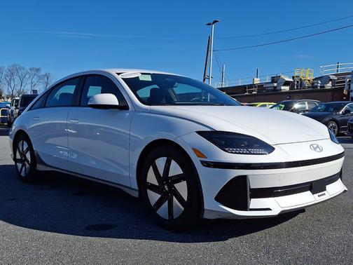 White 2024 Hyundai IONIQ 6 SE