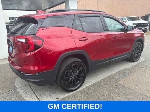 2022 GMC Terrain SLT
