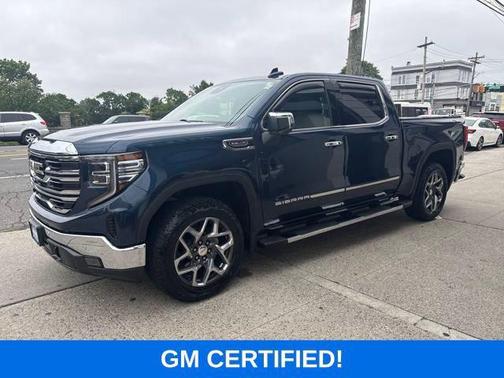 2022 GMC Sierra 1500 SLT