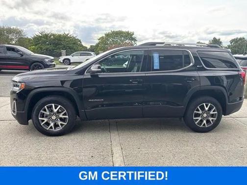 2022 GMC Acadia AWD SLT