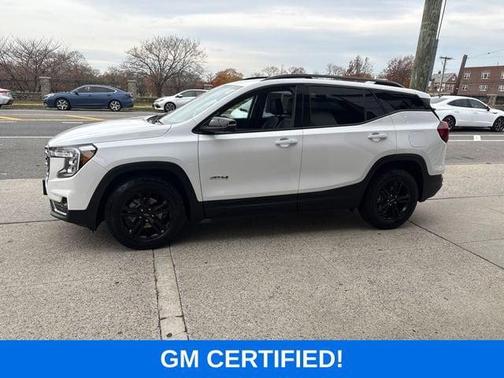 2022 GMC Terrain AWD AT4