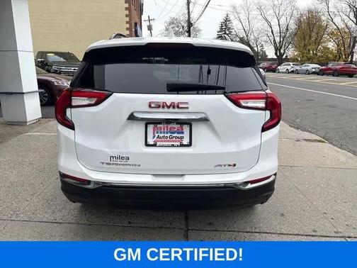 2022 GMC Terrain AWD AT4