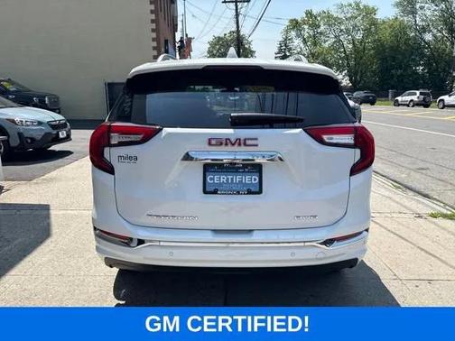 2022 GMC Terrain Denali