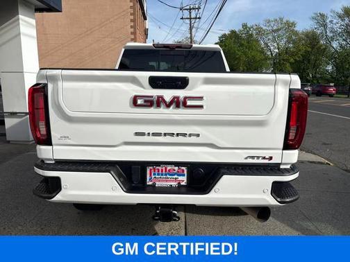 2023 GMC Sierra 2500 AT4