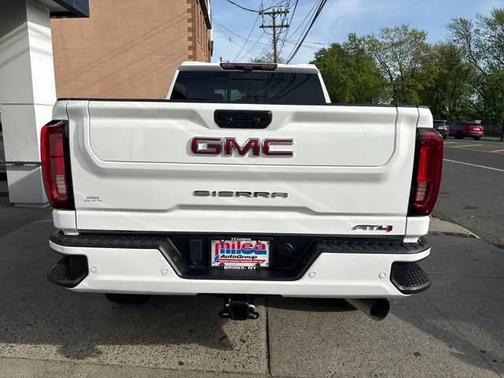 2023 GMC Sierra 2500 AT4