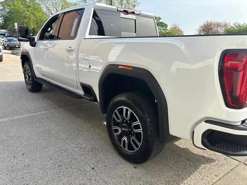 2023 GMC Sierra 2500 AT4